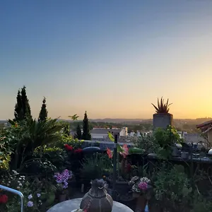 Appartement Un Nid Sur Les Toits, Avignon